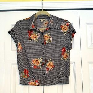 Houndstooth and Floral Button Down Blouse by Lily White. Size MEDIUM